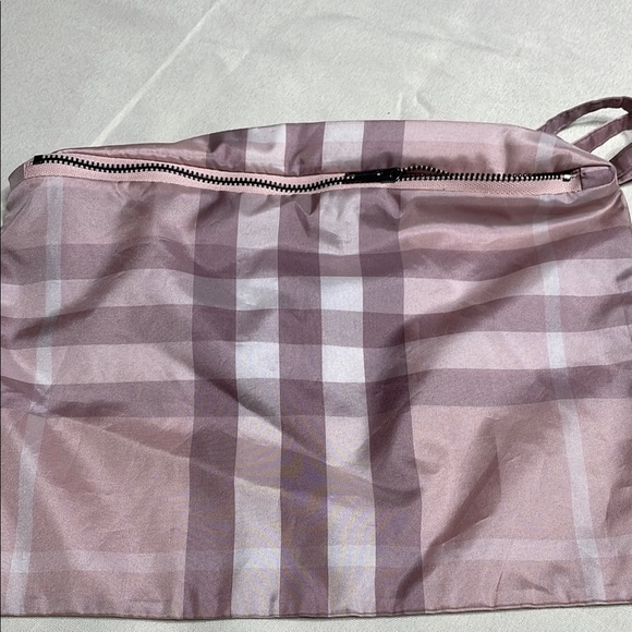 BURBERRY Brit Windbreaker Pouch Bag - Picture 7 of 7